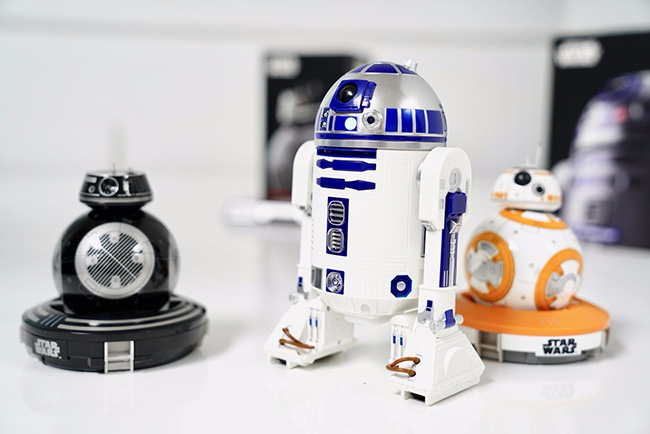 R2-D2.jpg R2-D2.jpg